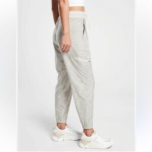 Athleta Venture Printed Jogger Pants size 6